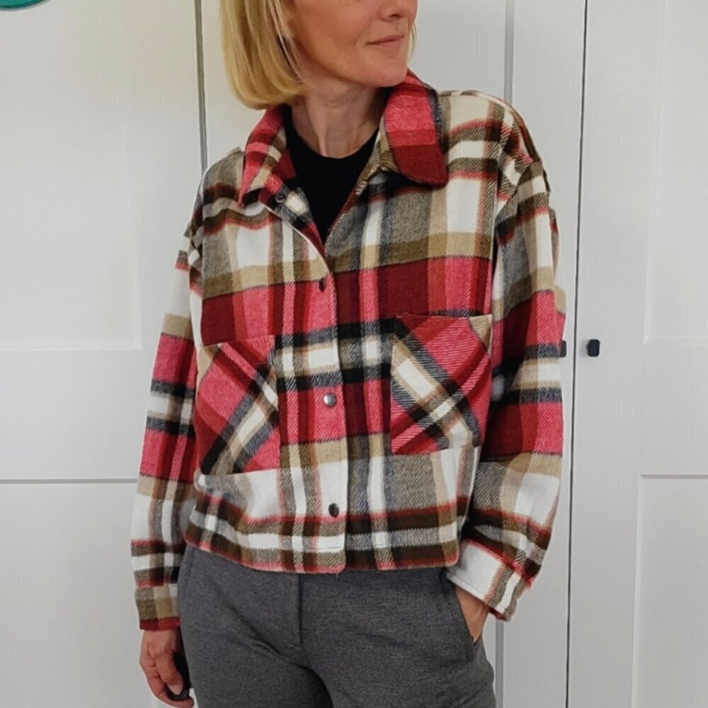FOR THE REPUBLIC Plaid Cropped Flannel Shirt Jacket Womens Large red brown tan